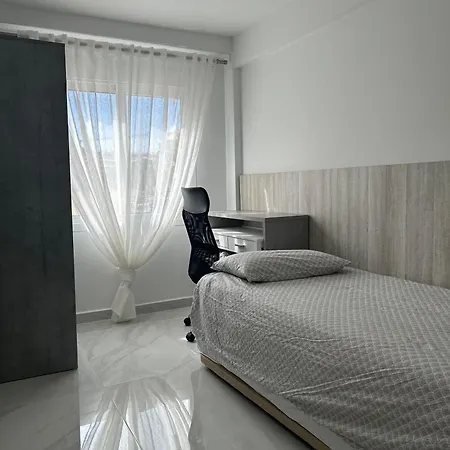 Blanco Apartment